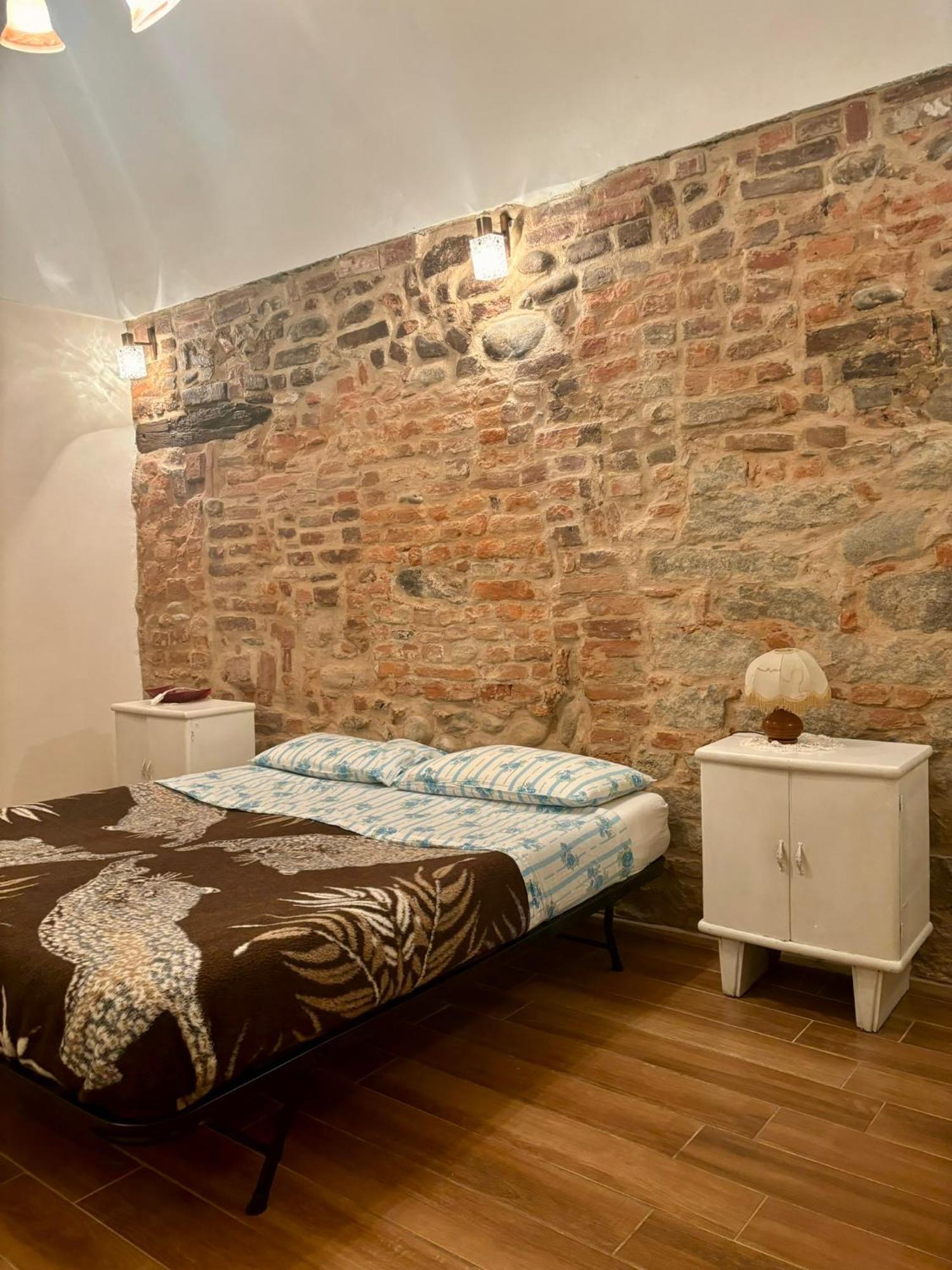 La Taverna Del Ricetto Candelo Zewnętrze zdjęcie